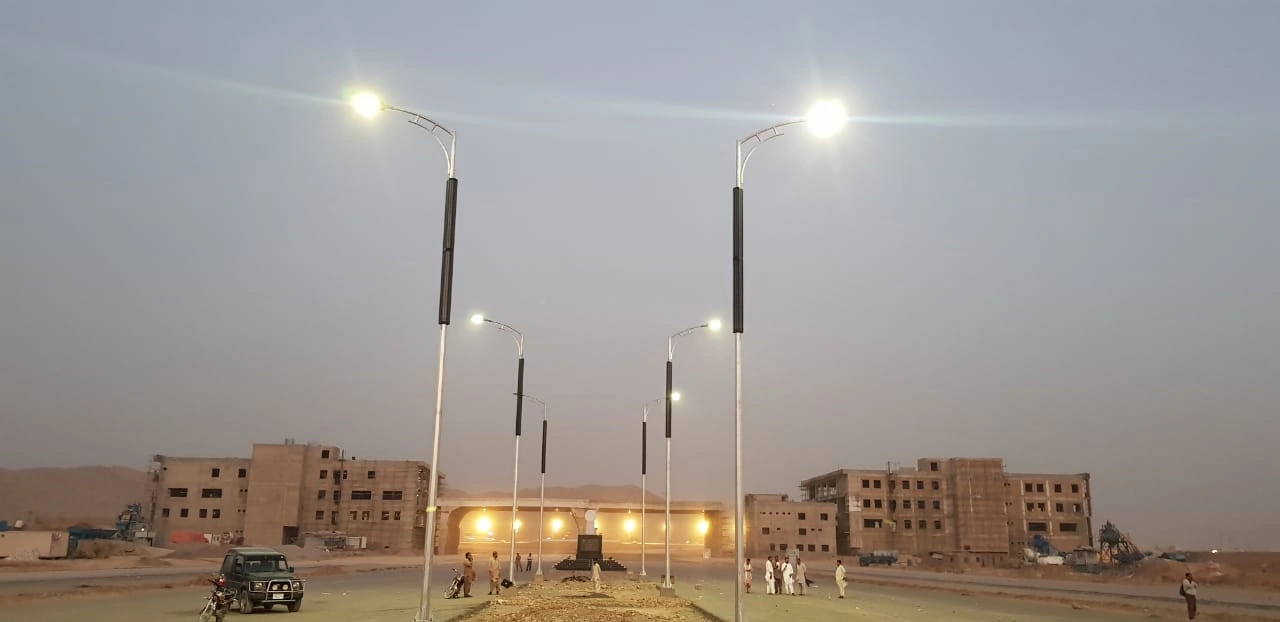 Advanced Solar Street Light double arm 60W city street road project in Saudi Arabia